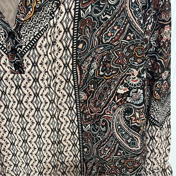 Belle by Kim Gravel Paisley Blouse in Multicolor NWOT - Picture 5 of 16
